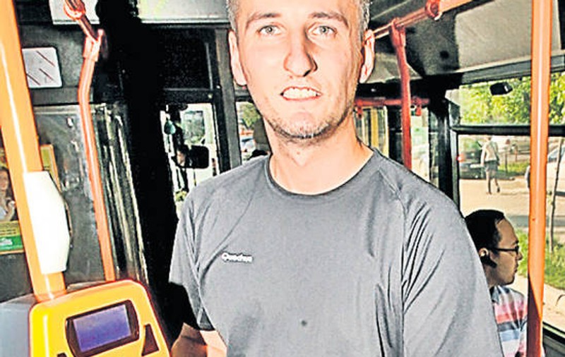 Aşa folosiţi corect cardul RATB