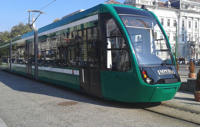 Tramvaie românești în patru orașe de la noi. Cine le produce