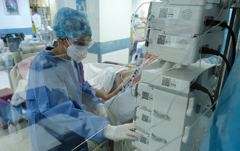 Mărturia unei paciente de 79 de ani, internată în Terapie Intensivă: „Cea mai mare greșeală a fost că nu m-am vaccinat”