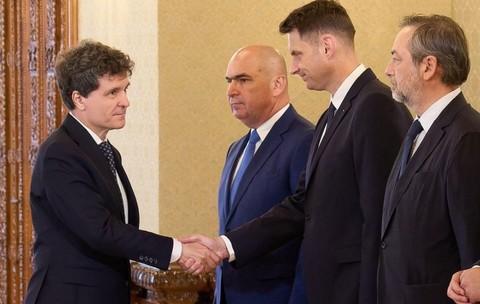 Dan Motreanu (primul din dreapta) este pe lista scurtă de premieri a lui Nicușor Dan înaintea consultărilor de la Cotroceni. Foto: Profimedia