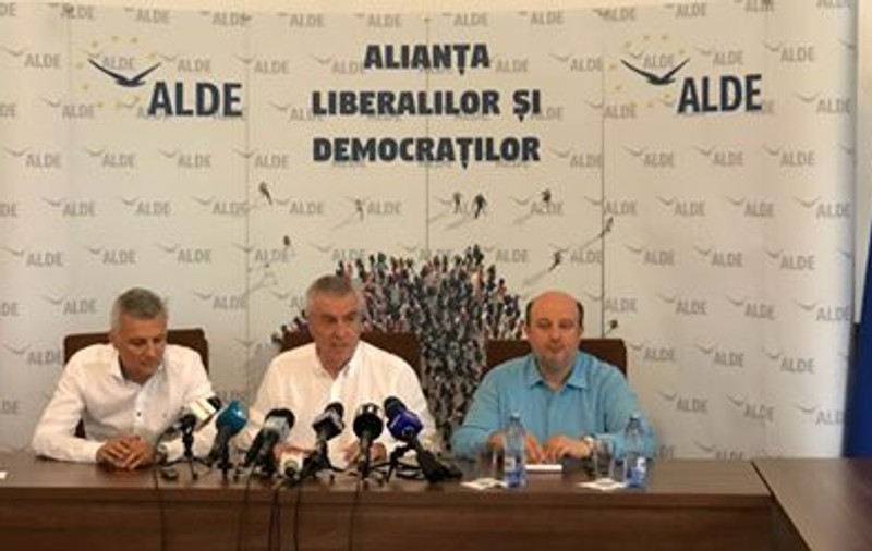 Daniel Zamfir s-a înscris în ALDE; Fostul senator PNL, alături de Călin Popescu Tăriceanu