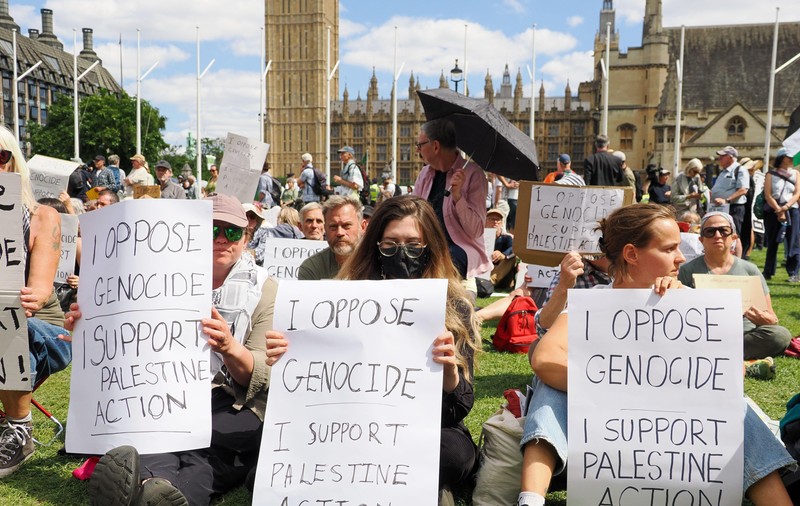 Interzicerea organizației „Palestine Action” în Marea Britanie și limitele libertății de exprimare