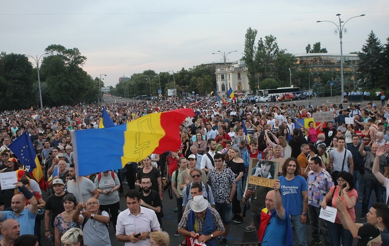 Gabriela Firea a aprobat mitingul diasporei, din 10 august. Se extind restricțiile în zona Piața Victoriei