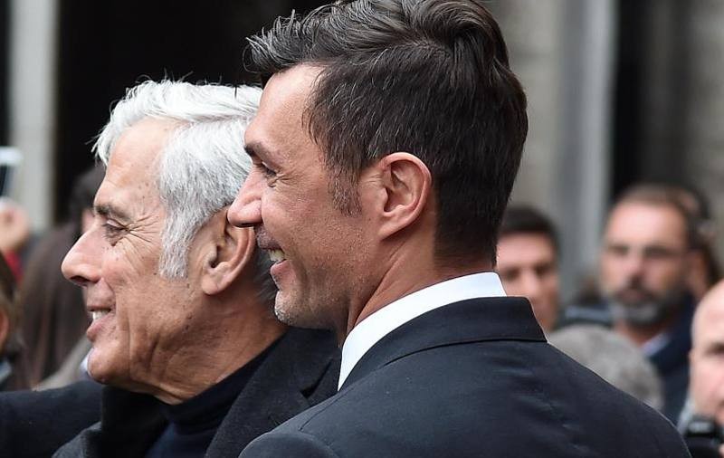 Moment incredibil la funeraliile lui Cesare Maldini! Fiul celui decedat, Paolo, a început să râdă! VIDEO
