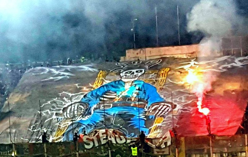 Cele mai tare mesaje afișate la Academia Rapid - CSA Steaua: ”Galeria lu′ Rapid, cea mai membră de partid” | GALERIE FOTO