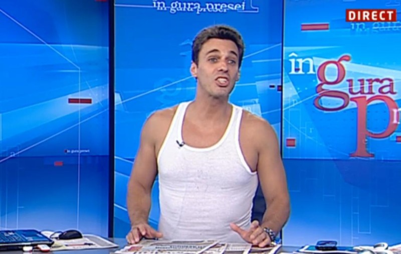 Mircea Badea, în maiou la emisiune din cauza căldurii
