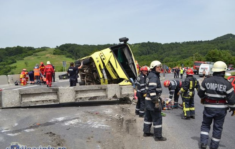 EXCLUSIV / Mărturie cutremurătoare despre autocarul răsturnat în Brașov: “Era un cazan pe patru roți”