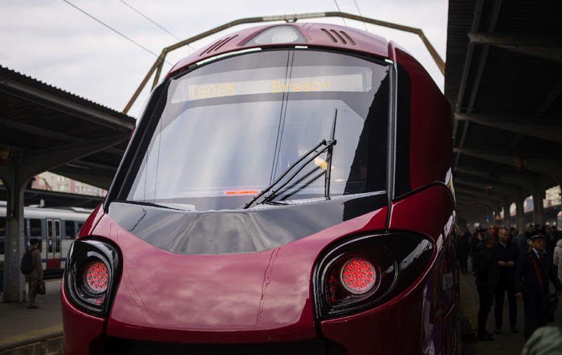 Modificări în circulația trenurilor până pe 23 iunie. Lucrările la infrastructura feroviară în stația Brașov afectează mai multe rute