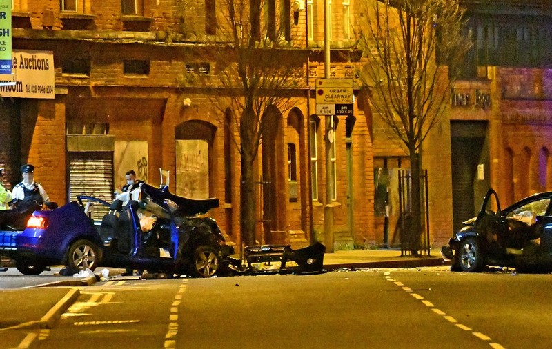 Un român a făcut prăpăd la Belfast: doi morți, cinci răniți. Polițiștii, șocați când au auzit ce le-a spus nonșalant Adrian