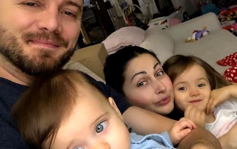 Fetița Gabrielei Cristea a împlinit un an. Iris va avea parte de o aniversare pe cinste, chiar dacă întreaga familie a intrat în autoizolare din cauza coronavirusului