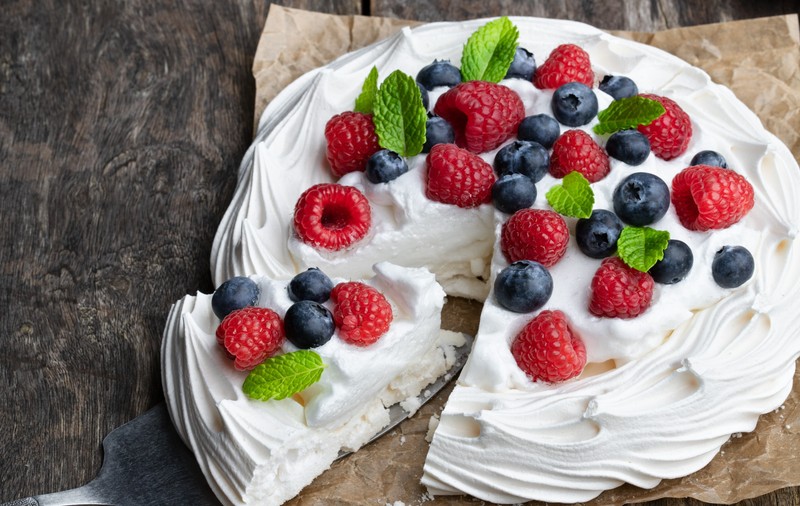 Prăjitura Pavlova, rețetă festivă