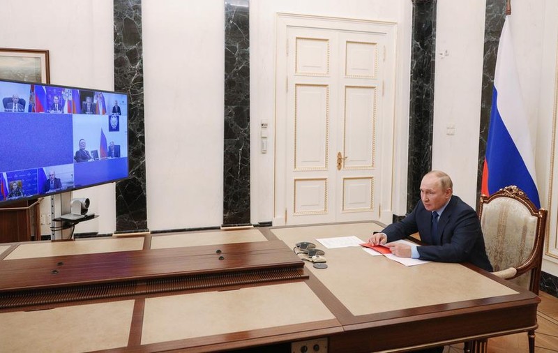 Putin se reunește azi cu Consiliul de Securitate, după ce a acuzat Ucraina de „un act terorist” pentru explozia din Crimeea