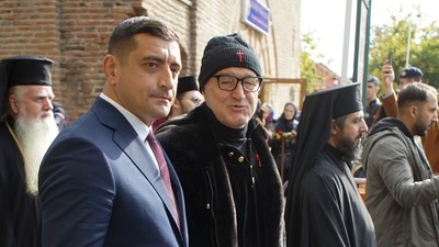 Gigi Becali, inițial susținător al lui George Simion, a demisionat din AUR în martie, după ce Simion a susținut-o pe Anamaria Gavrilă