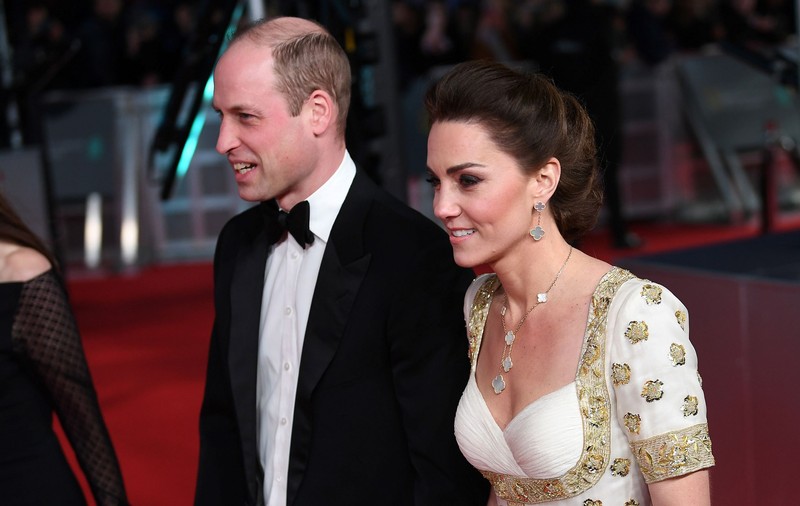 Ducesa de Cambridge, la Premiile BAFTA într-o rochie de acum 8 ani! A reciclat ținuta ca să respecte ”codul eco”