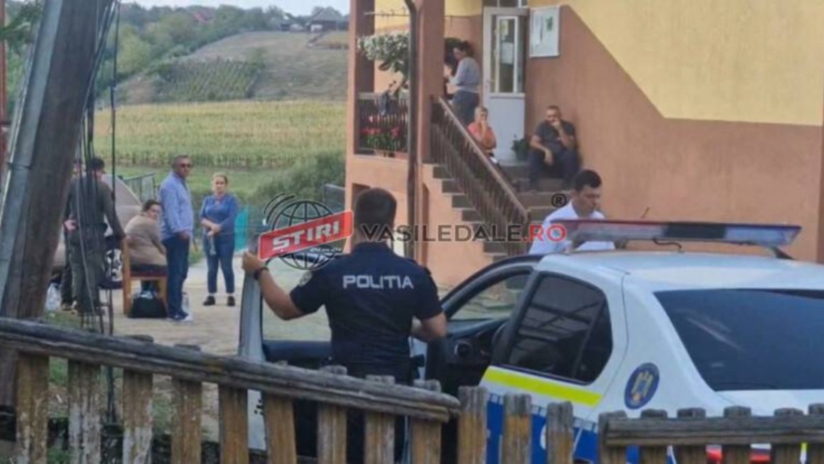 Un elev de 13 ani a murit după ce i s-a făcut rău la școală. Foto Vasile Dale