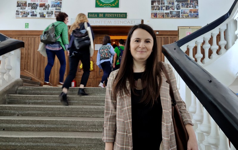 O profesoară din București explică de ce nu protestează, deși susține revendicările sindicatelor: „Mi se pare o grevă de șantaj. Trebuia făcută la începutul anului, nu înainte de examene”