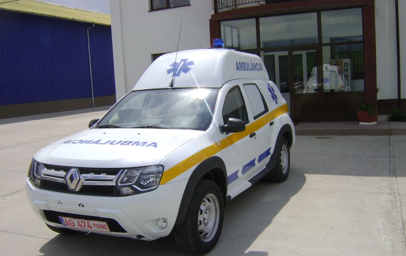 Dacia trece pe Ambulanţă