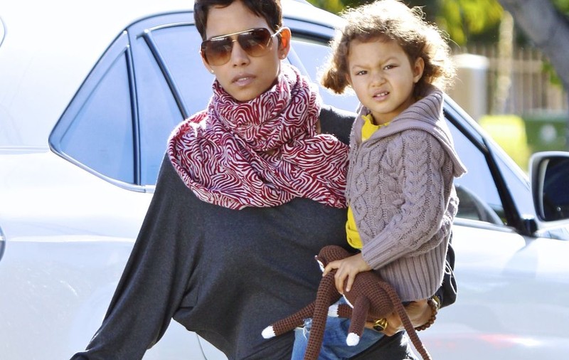 Halle Berry cere custodia unică a fiicei sale