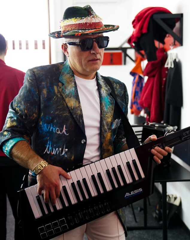 Costi Ioniță a cucerit din nou topurile internaționale: „La anul cred că o să fiu nominalizat iar la Premiile Grammy”