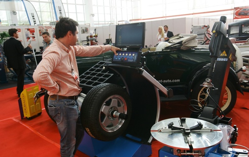 Invenţie genială a unui român! Filtrul auto care scade consumul de carburant
