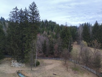 Dealul Măgura, Bughea de Sus, de unde curge apa termală. Sursa foto: Denis Grigorescu