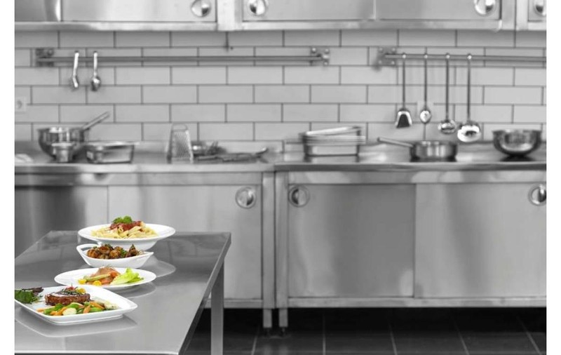 Antreprenor Horeca în 2026. Echipamente care nu trebuie să lipsească dintr-un restaurant eficient