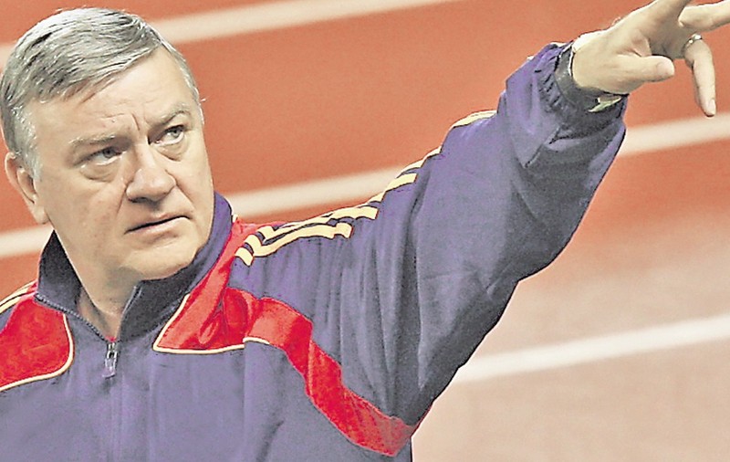 Mircea Sandu nu-şi face griji în privinţa unei eventuale demisii a lui Răzvan Lucescu: «Avem alte soluţii»