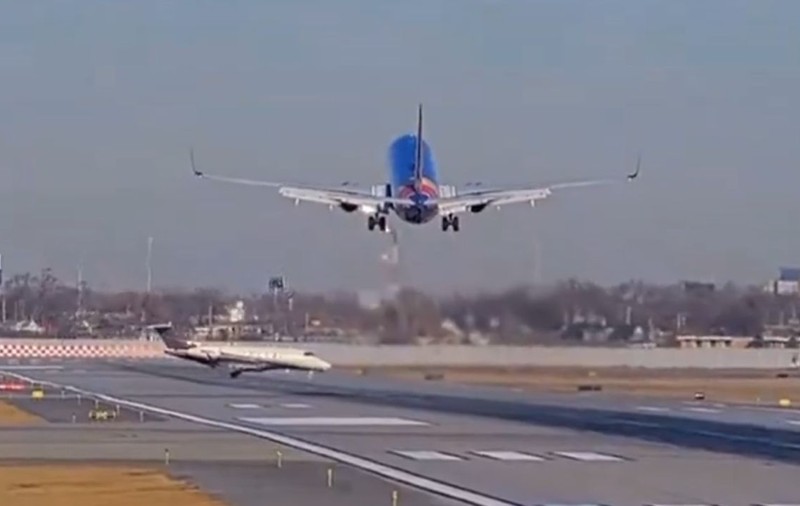 Două avioane au fost la un pas să se ciocnească pe un aeroport din Chicago. Cum a fost evitată tragedia | VIDEO