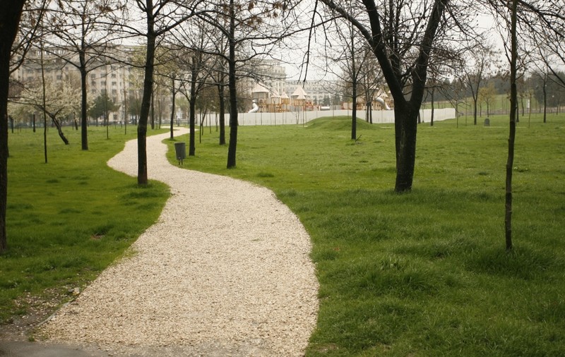Mai multe parcuri din Bucureşti ar putea fi betonate? 