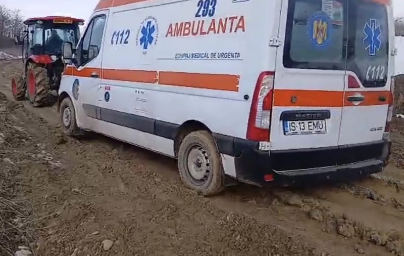 Reacția lui Costel Alexe, șeful CJ Iași, după ce un bărbat a murit așteptând ambulanța blocată în noroi: „Nu e ignoranță, e lipsă de fonduri”