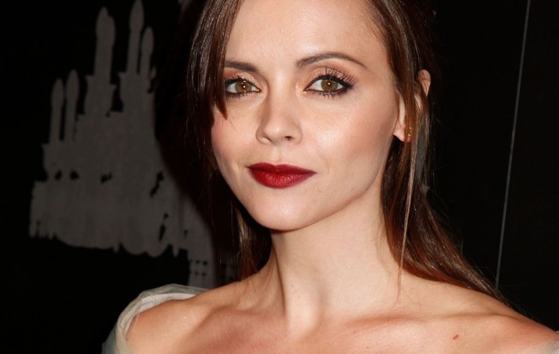 FERICIRE MARE! CHRISTINA RICCI a devenit MĂMICĂ pentru PRIMA OARĂ!
