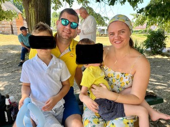 Amalia și familia ei. Foto: arhivă personală