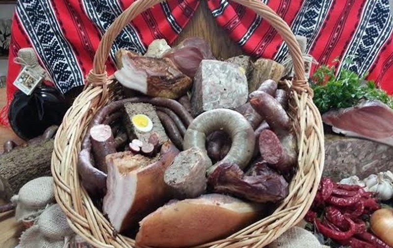 Preparate din porc crescut natural în Moldova