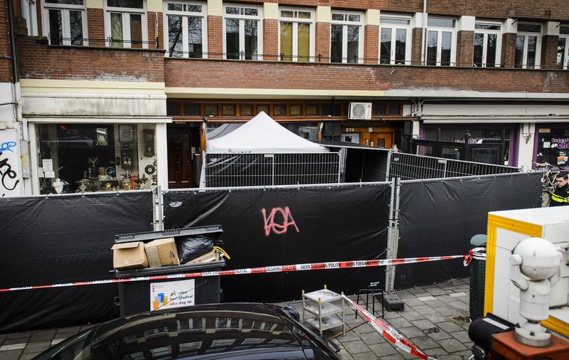 Descoperire macabră în Amsterdam! Capul unui om, găsit în fața unui bar