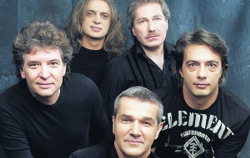 Video | Holograf continuă seria lansărilor videoclipurilor unplugged 