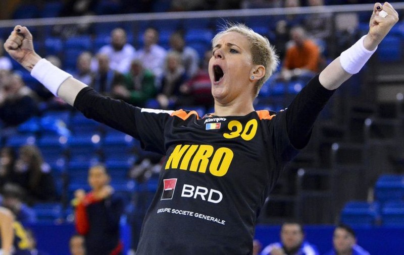 CSM București a debutat cu o victorie în grupele Ligii Campionilor. Fetele lui Vestergaard au bătut pe Rostov: 24-21