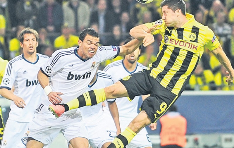 Jucătorii lui Real au primit un ordin clar înaintea returului cu Dortmund: Faultaţi-l pe Lewandowski!