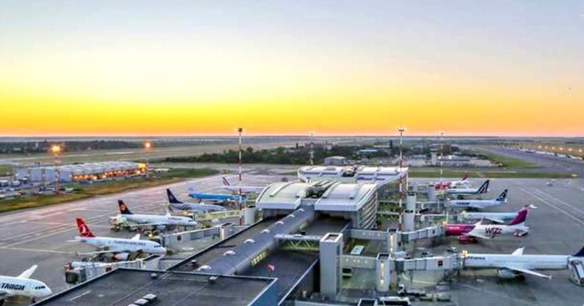 VIDEO Țepe pe aeroportul Otopeni! Români din străinătate acuză o firmă de închirieri de mașini că au fost escrocați de mii de euro