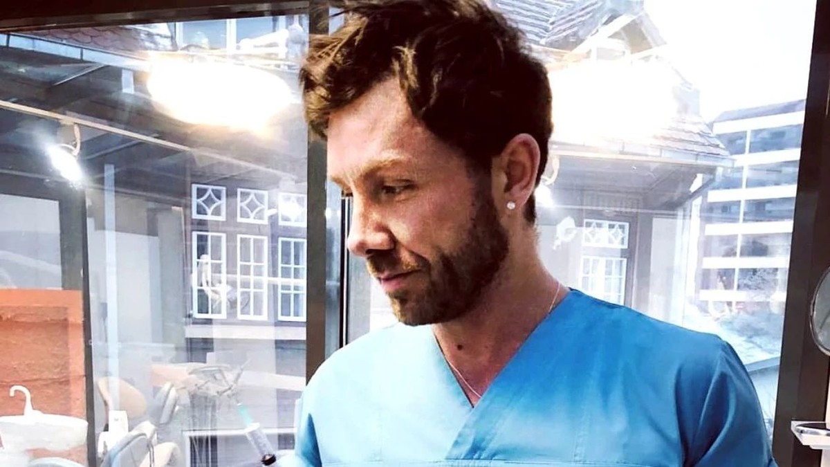 VIDEO Falsul medic Matteo Politi a fost trimis în judecată. Este acuzat că a operat 28 de persoane, deși nu avea studii de specialitate