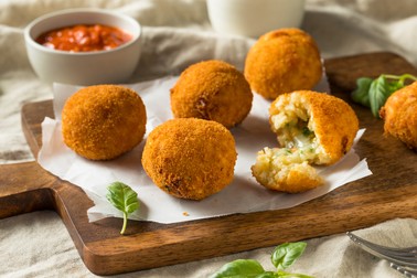 Arancini- mâncare tradițională din Sicilia