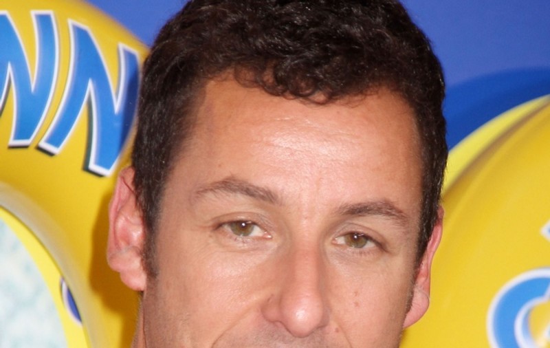 Adam Sandler se pregăteşte să joace într-o nouă comedie 