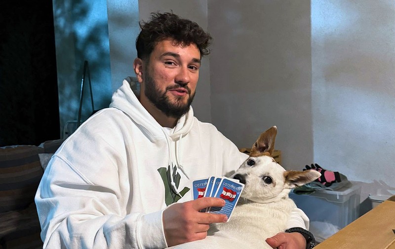 Bogdan Drăcea se visa avocat, dar a schimbat traseul spre stand-up: „M-a lăsat să-mi fac damblaua”