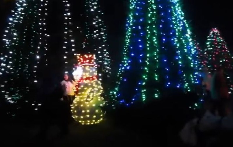 Un CROAT și-a DECORAT casa cu 1.500.000 de luminiţe | VIDEO