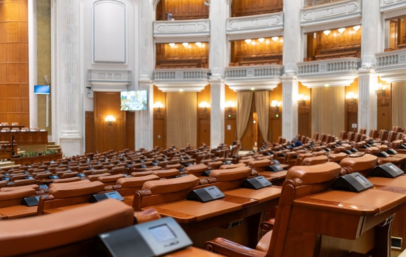 Cine chiulește cel mai mult de la ședințele Parlamentului? Pe listă se află și un fost premier