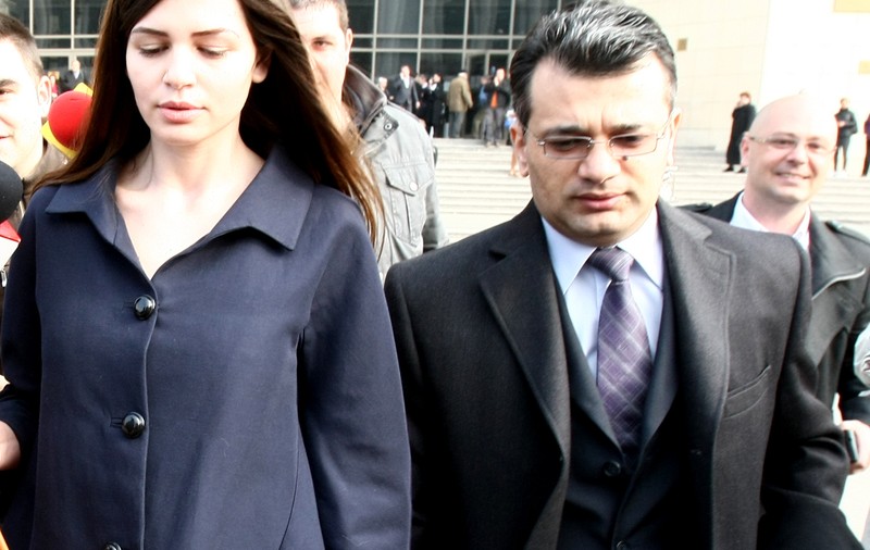 Încă o executare silită pe numele ei trece Oceanul! Monica Gabor, fără conturi şi plină de datorii | EXCLUSIV