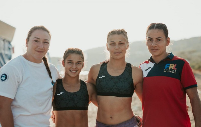 Avem cele mai tari fete la luptele pe plajă! Sport olimpic din 2020. Rezultatele de la Mondiale | FOTO