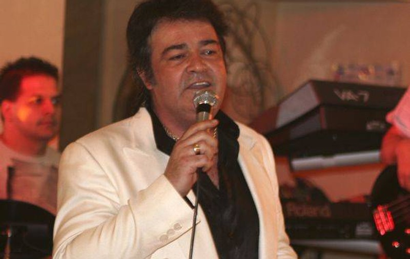 Adrian Romcescu se lansează în afaceri! Își deschide școală de muzică!