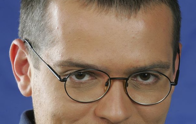 Adelin Petrişor se întoarce la TVR: "Acolo se face şi altceva în afară de talk-show-uri"