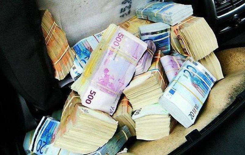 DNA a ”prins” o afacere ilegală cu fonduri europene