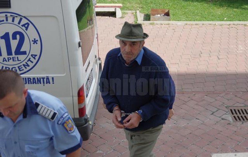 Un bărbat și-a ucis soția și a adormit lângă cadavrul ei. Crimă comisă după 46 de ani de căsnicie